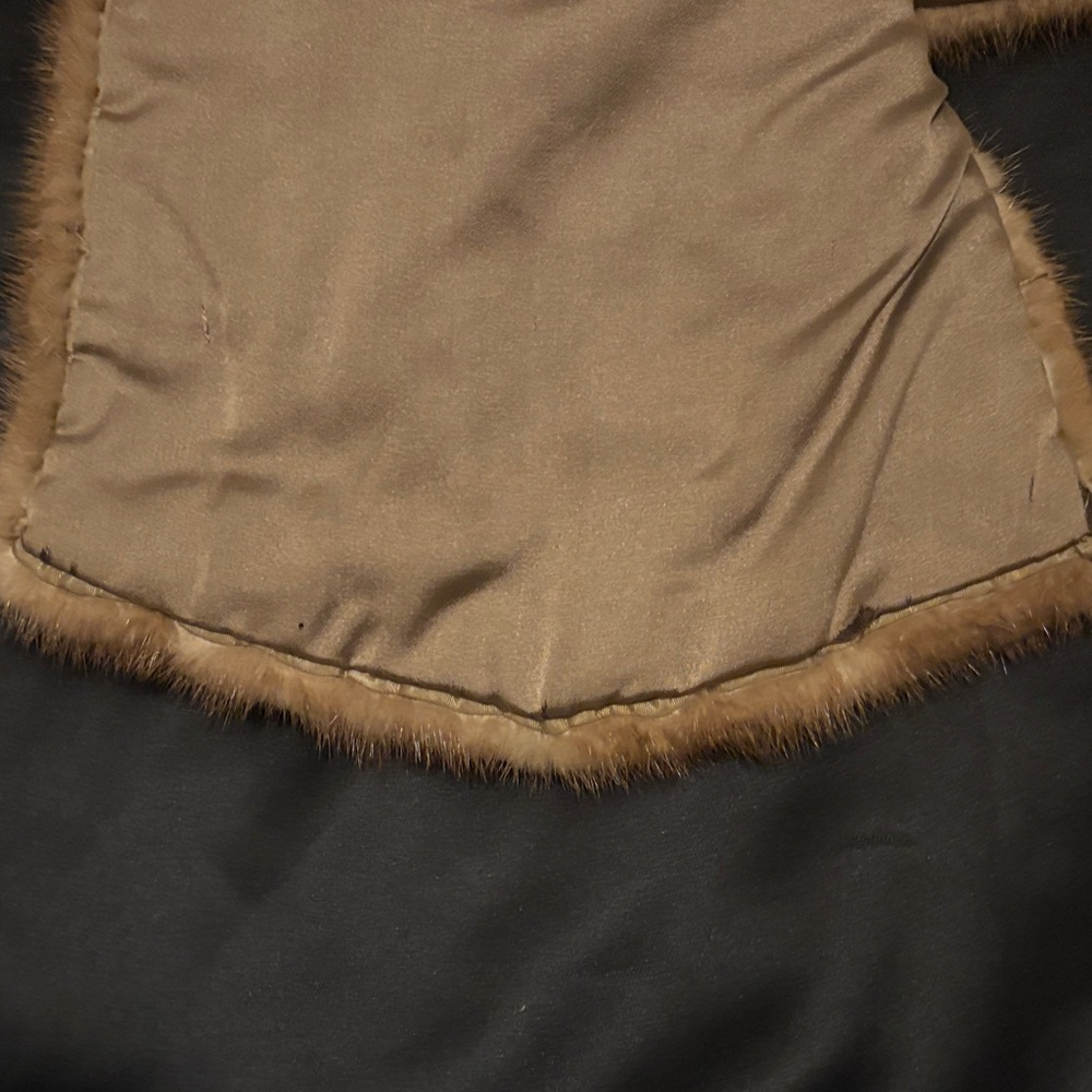 Elegant Vintage Mink Fur Stole in Rich Brown - Picture 10 of 14